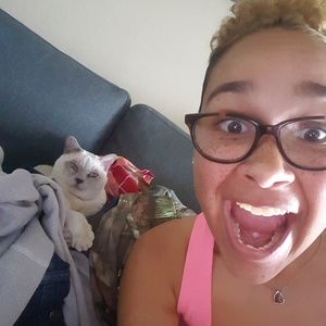 Meet your Posher, Sidney